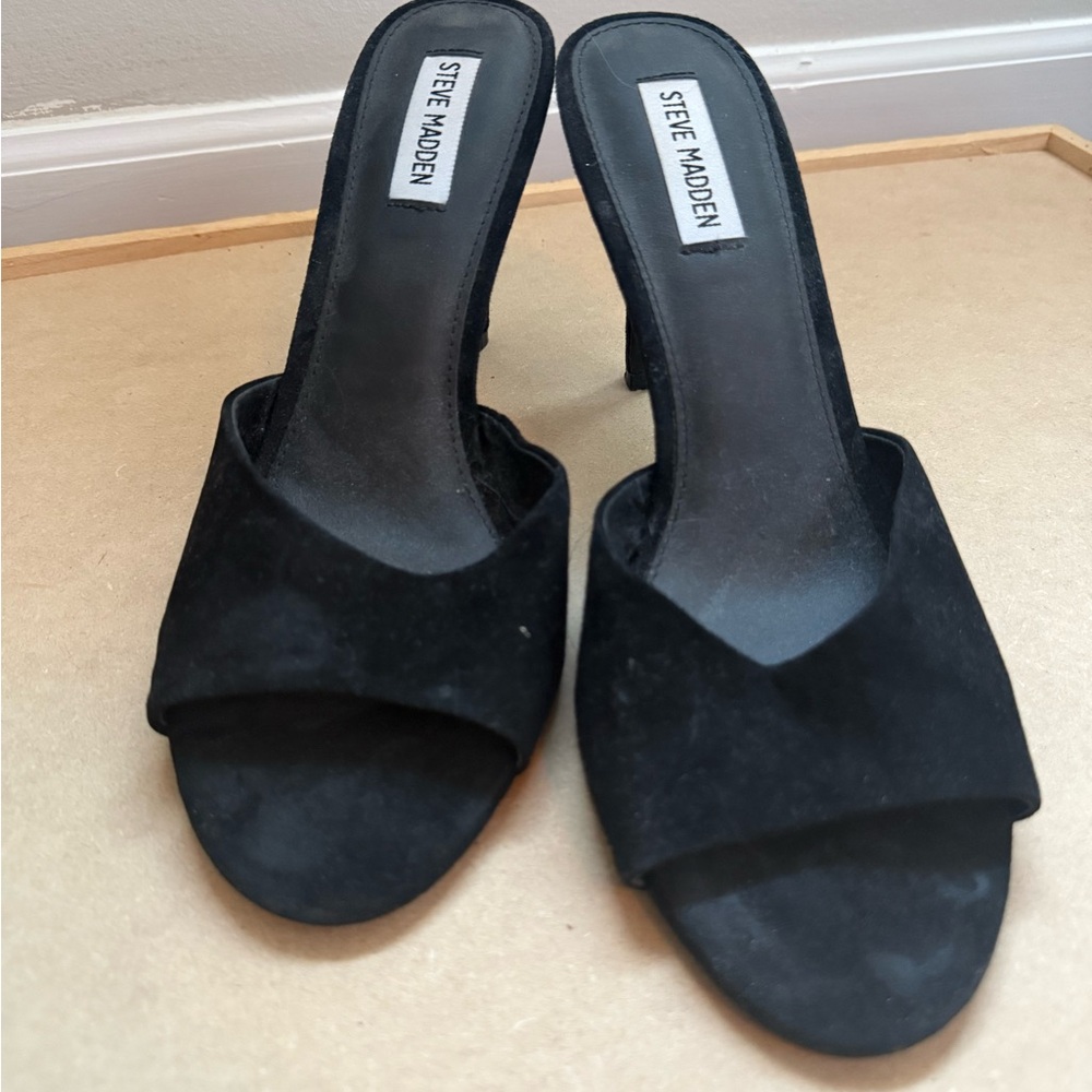 Steve Madden Black Suede Peep-Toe Stilleto - Picture 2 of 4